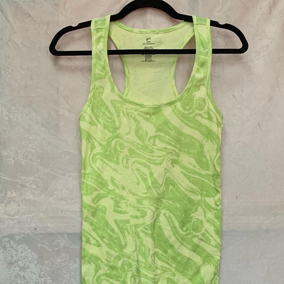 Funky pattern tank - Picture 2 of 2